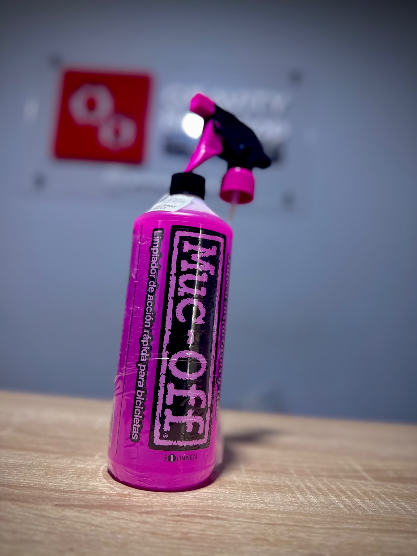 LIMPIADOR NANO TECH BIKE CLEANER MUC-OFF - 1000 ml con gatillo 2