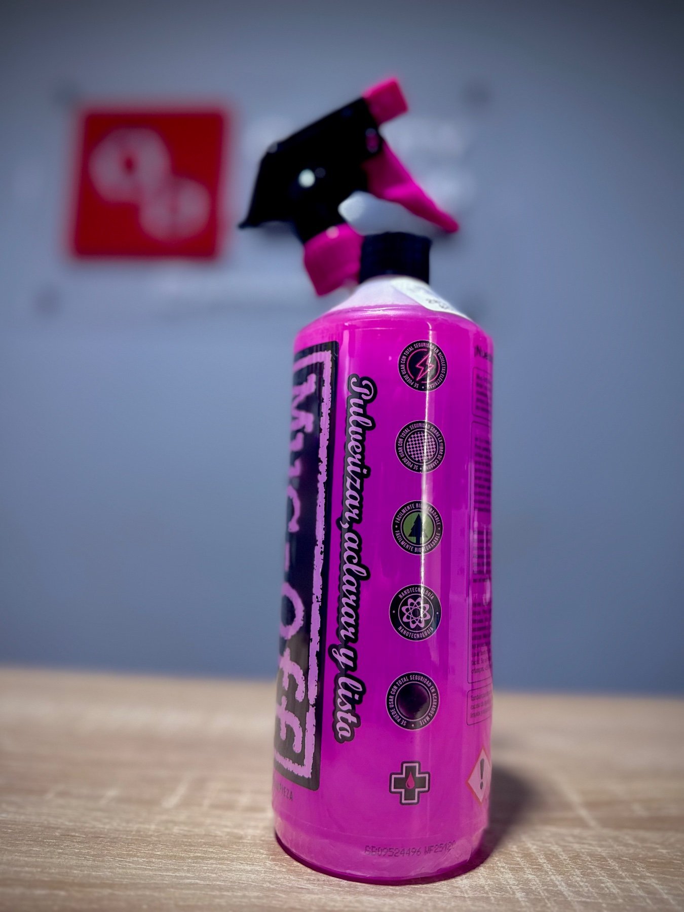 LIMPIADOR NANO TECH BIKE CLEANER MUC-OFF - 1000 ml con gatillo 3