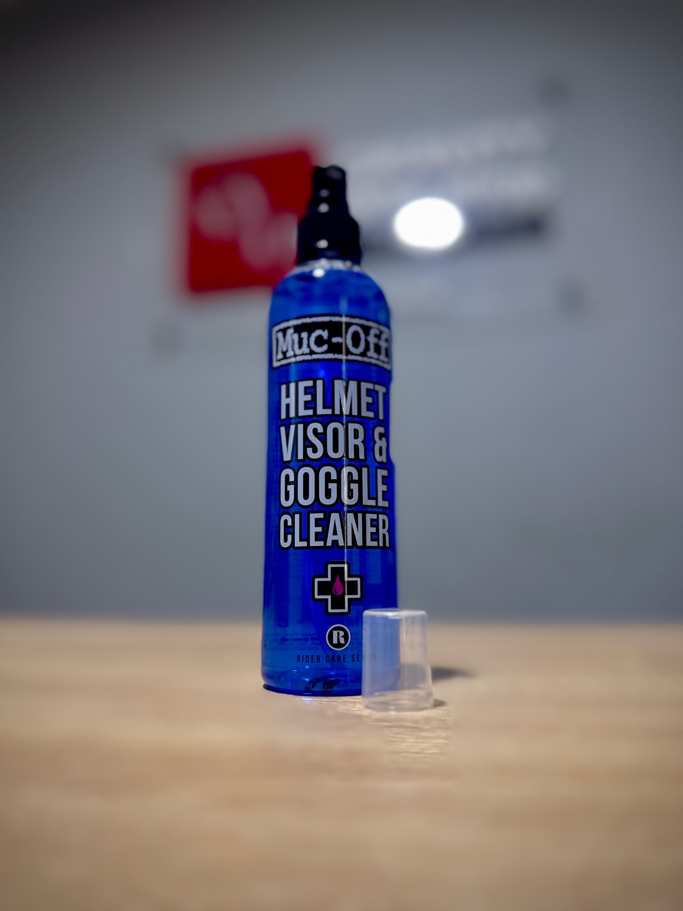 LIMPIADOR MUC-OFF DE ANTIPARRA Y VISOR - 250 ml. 2